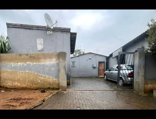 0 BEDROOM HOUSE FOR SALE IN COSMO CITY